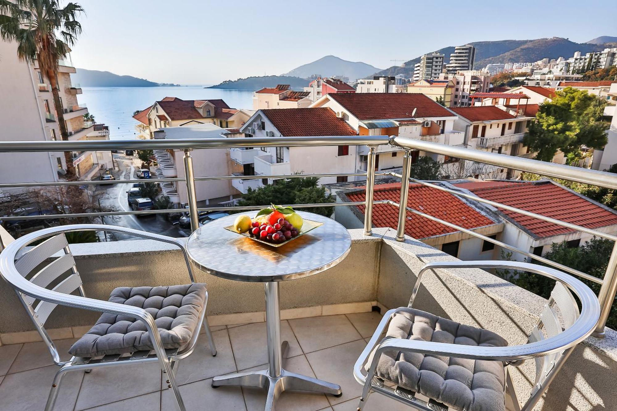 Hotel La mer Budva Buitenkant foto