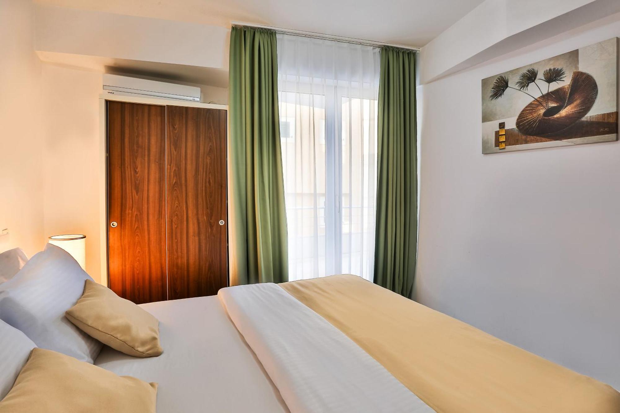 Hotel La mer Budva Buitenkant foto