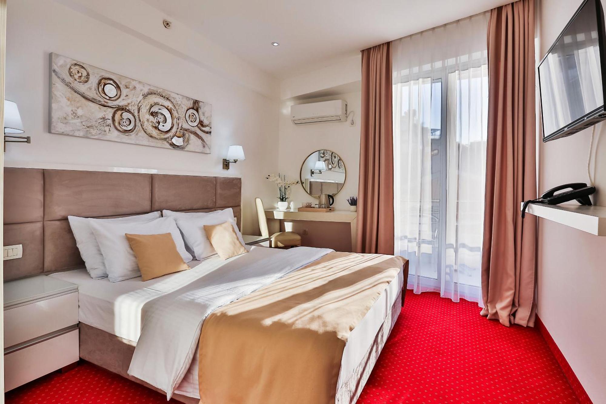 Hotel La mer Budva Buitenkant foto