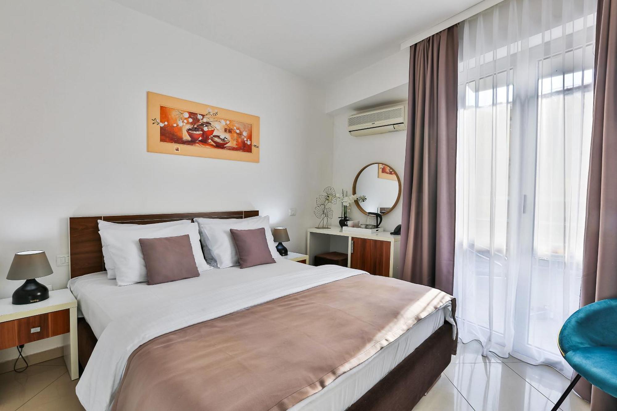 Hotel La mer Budva Buitenkant foto